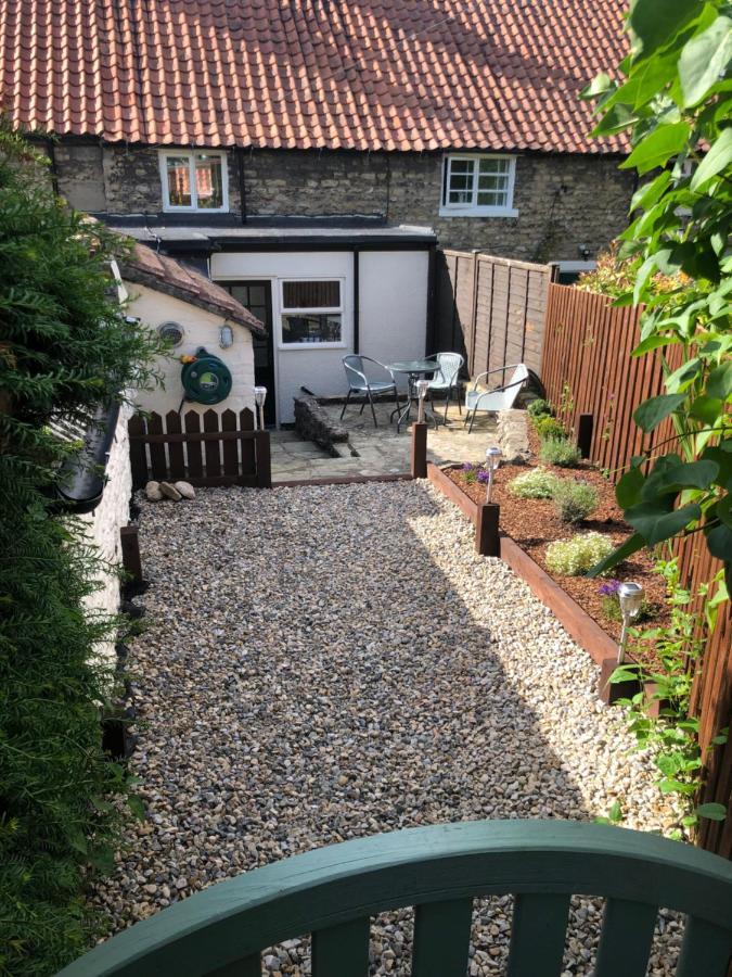 Hill Cottage, Thornton-Le-Dale Thornton Dale Buitenkant foto